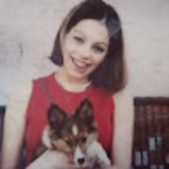 Meet your Posher, Melissa - Picture 1 of 1